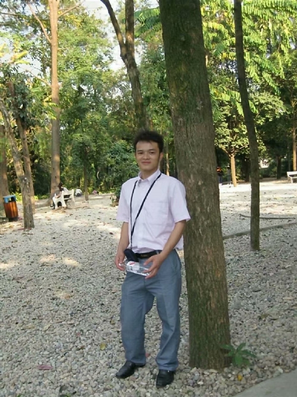 雨浓的第二张照片--乌鲁木齐相亲服务中心