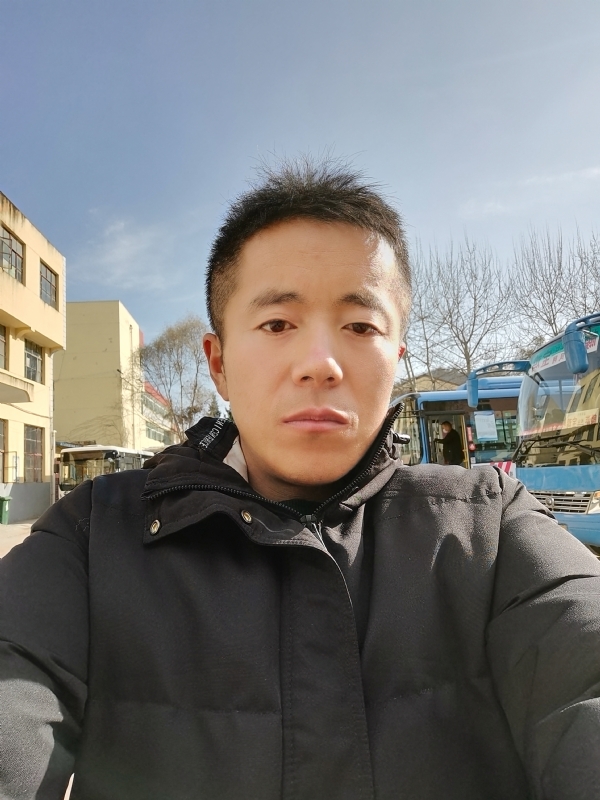 孤独的云的第二张照片--乌鲁木齐相亲服务中心