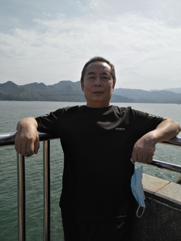 重振雄风的第四张照片--乌鲁木齐相亲服务中心