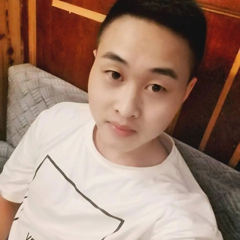 娃娃脸小爸爸的第二张照片--乌鲁木齐相亲服务中心