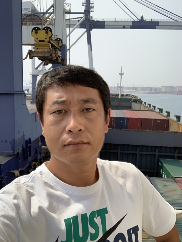 山野娴人的第一张照片--乌鲁木齐相亲服务中心