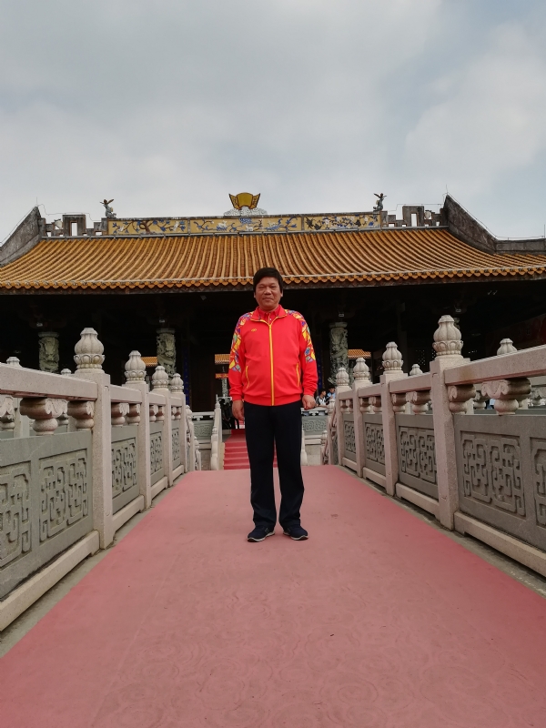 红尘老生的第一张照片--乌鲁木齐相亲服务中心