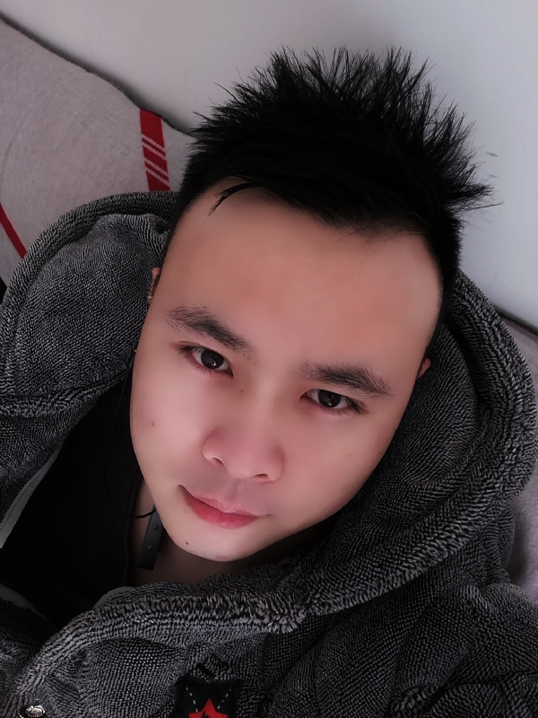 明明的第一张照片--乌鲁木齐相亲服务中心