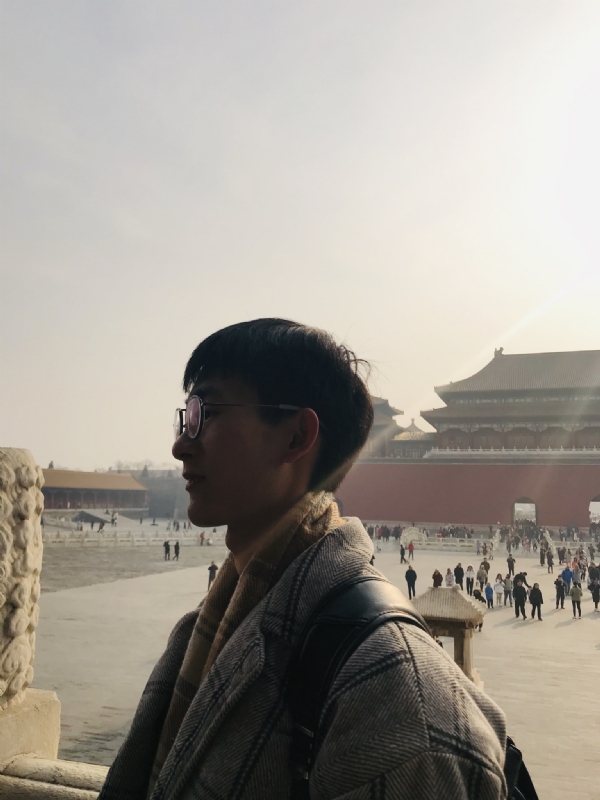 夏侯醉平的第一张照片--乌鲁木齐相亲服务中心