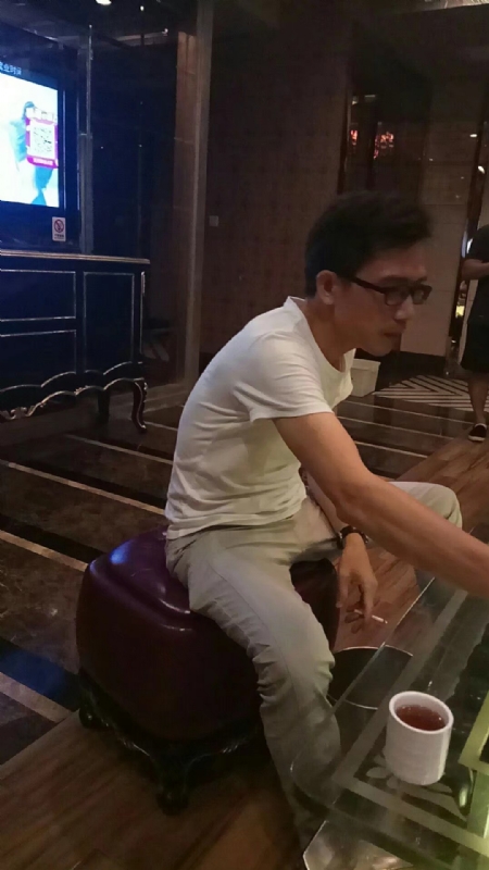 期待缘分的第一张照片--乌鲁木齐相亲服务中心