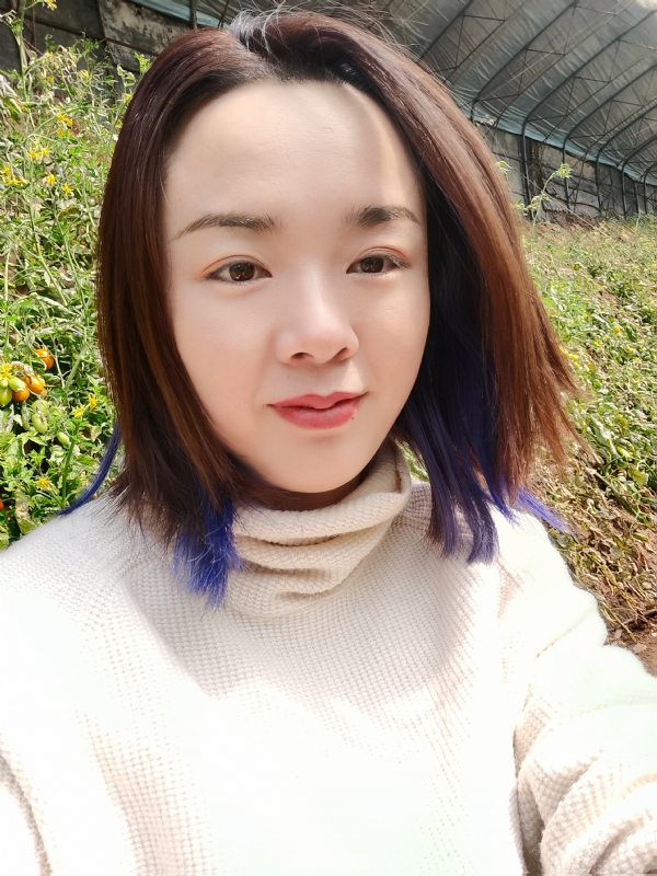 欣欣向荣的第一张照片--乌鲁木齐相亲服务中心