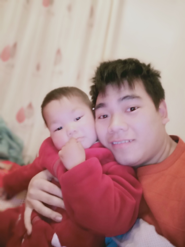 孤独一生的第一张照片--乌鲁木齐相亲服务中心