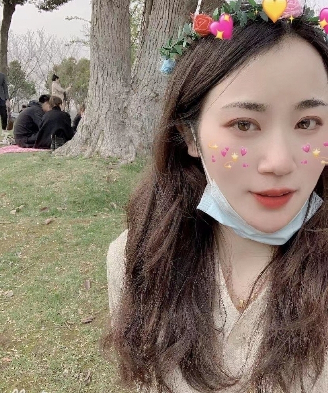 小花的第一张照片--乌鲁木齐相亲服务中心