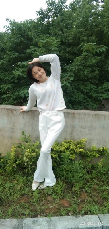 九妹的第四张照片--乌鲁木齐相亲服务中心