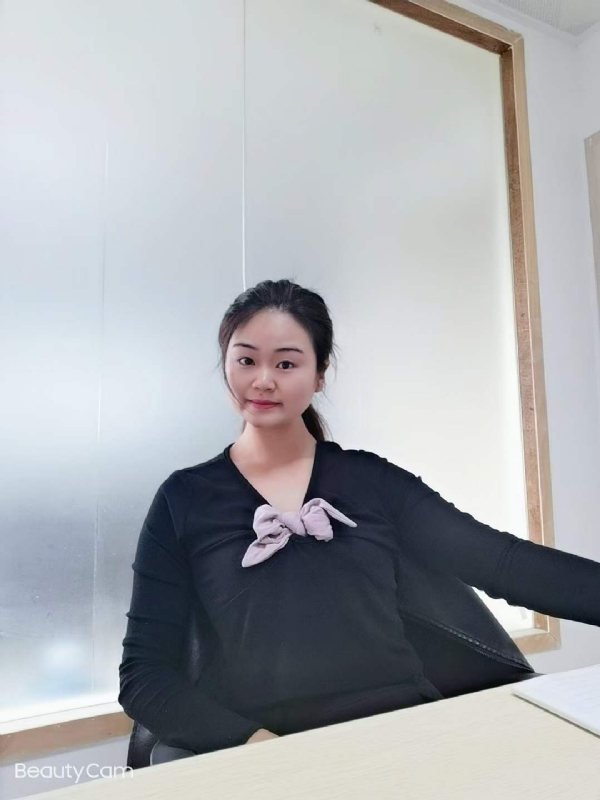 美美在深的第一张照片--乌鲁木齐相亲服务中心