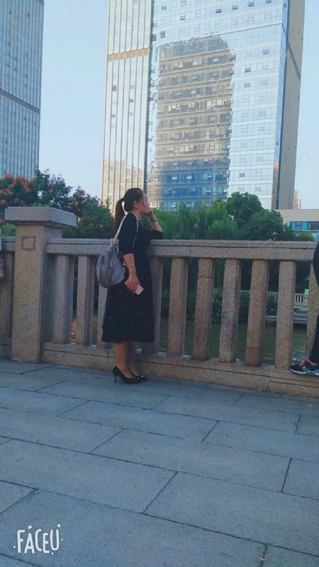 清秋的第二张照片--乌鲁木齐相亲服务中心