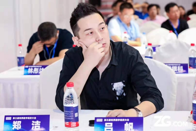 一生摯愛的第一张照片--乌鲁木齐相亲服务中心