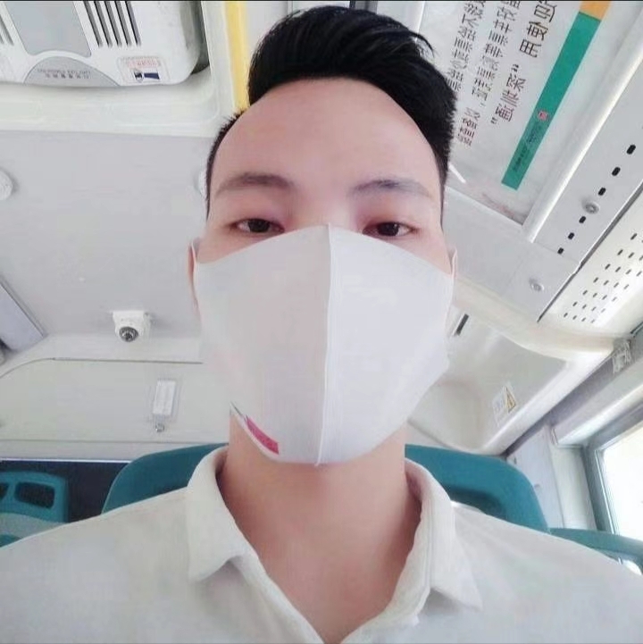 摆渡者的第一张照片--乌鲁木齐相亲服务中心