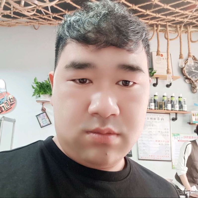 田野小伟的第二张照片--乌鲁木齐相亲服务中心