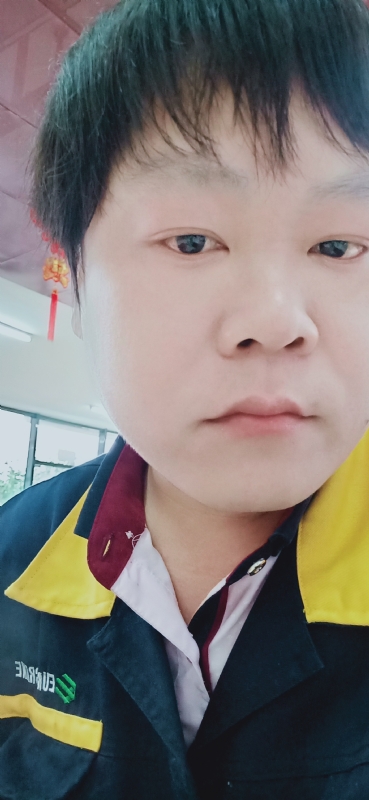 三哥哥的第一张照片--乌鲁木齐相亲服务中心