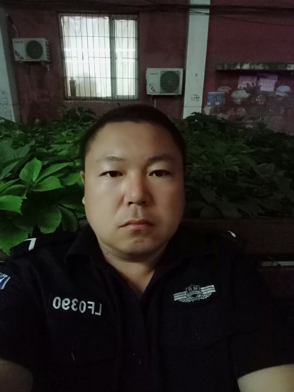 冯宇的第一张照片--乌鲁木齐相亲服务中心