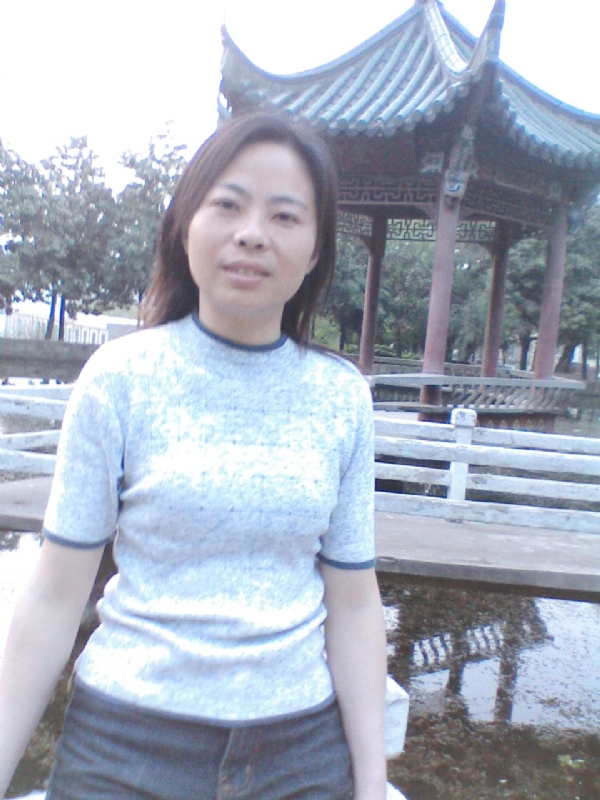 小草的第二张照片--乌鲁木齐相亲服务中心