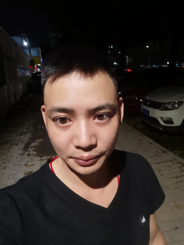 心不再跳的第一张照片--乌鲁木齐相亲服务中心