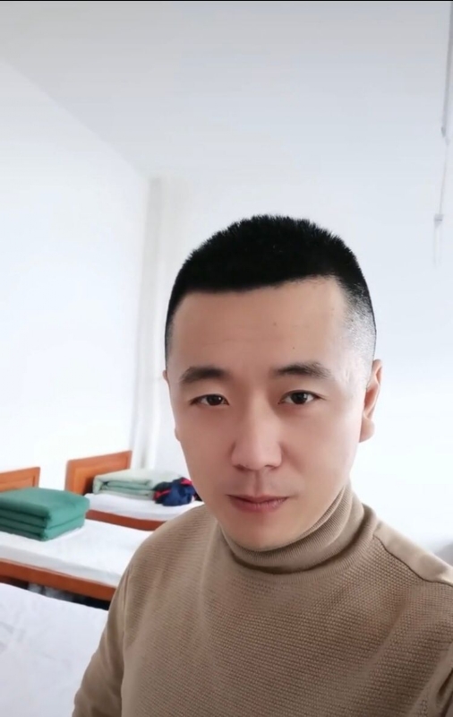 随风的第二张照片--乌鲁木齐相亲服务中心