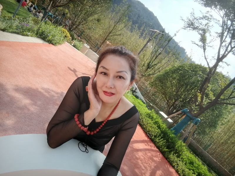 珠砂痣的第二张照片--乌鲁木齐相亲服务中心