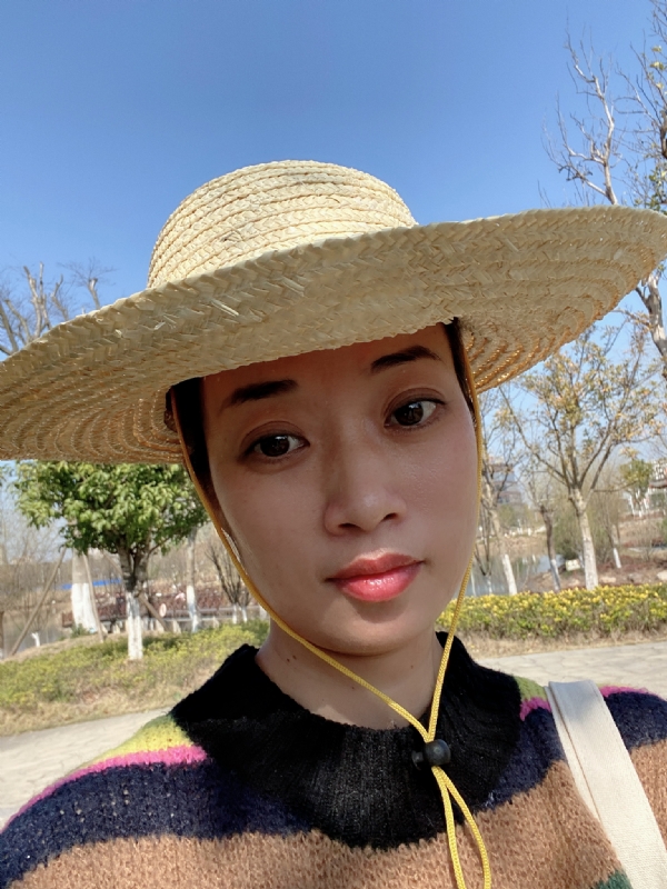简单的第一张照片--乌鲁木齐相亲服务中心