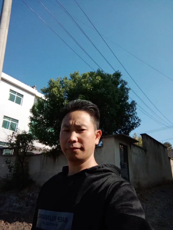 寻缘中的第一张照片--乌鲁木齐相亲服务中心