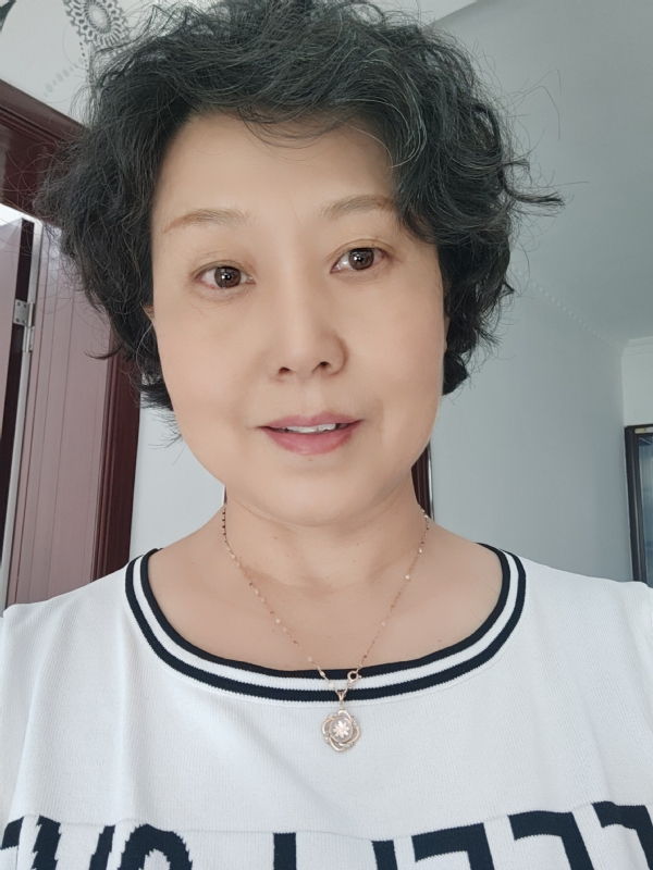 甜果的第一张照片--乌鲁木齐相亲服务中心