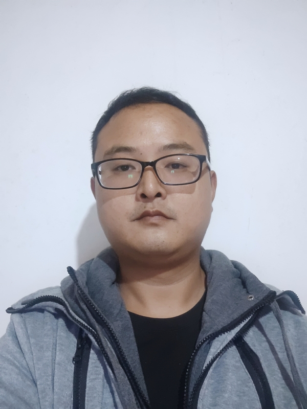 爱在一瞬间的第一张照片--乌鲁木齐相亲服务中心
