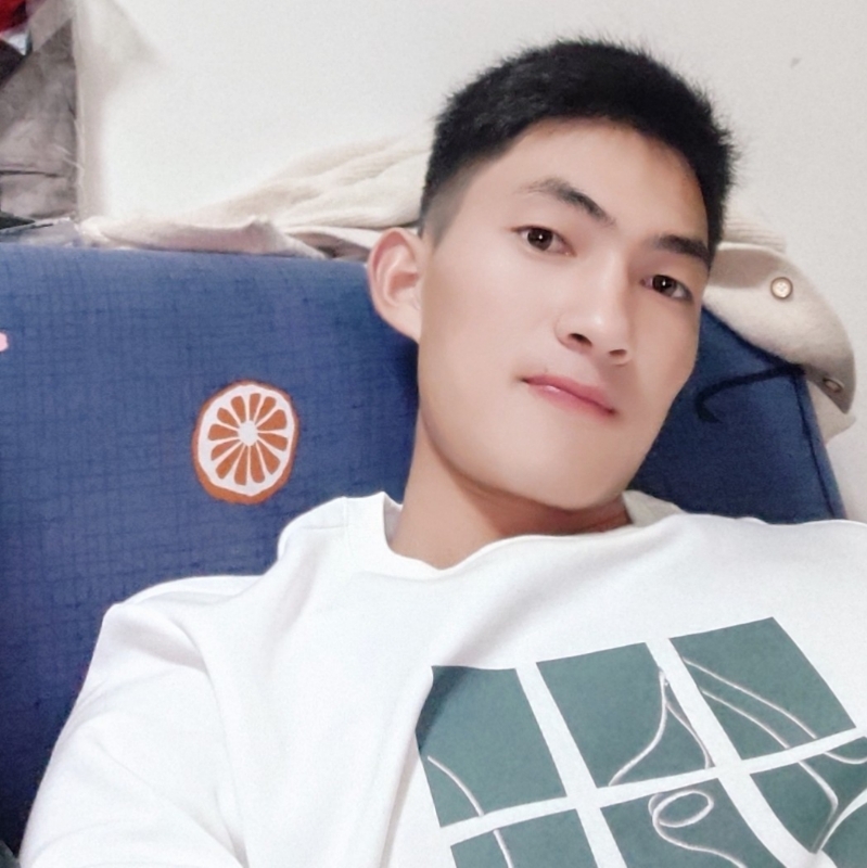 小袁的第一张照片--乌鲁木齐相亲服务中心