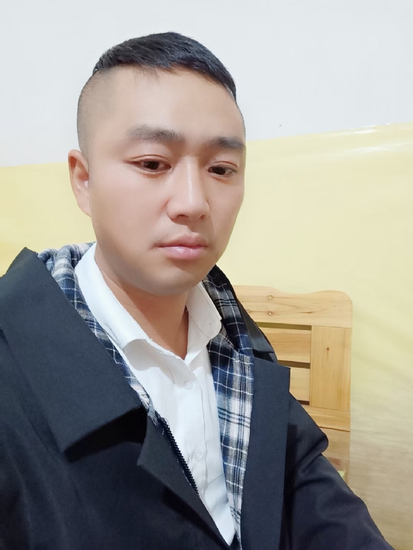 小天的第一张照片--乌鲁木齐相亲服务中心