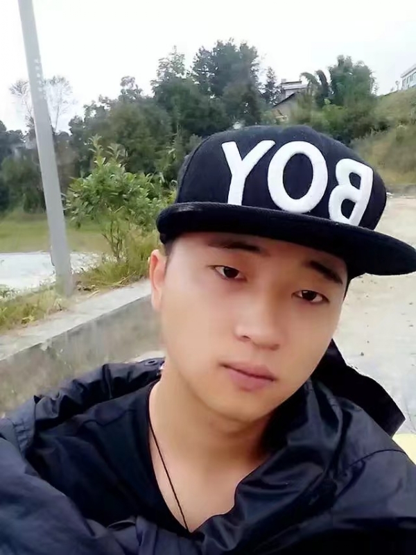 南来北往的第一张照片--乌鲁木齐相亲服务中心