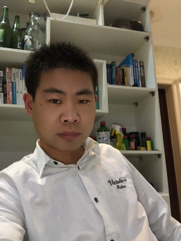 取经年的第一张照片--乌鲁木齐相亲服务中心