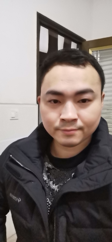 老实人的第一张照片--乌鲁木齐相亲服务中心