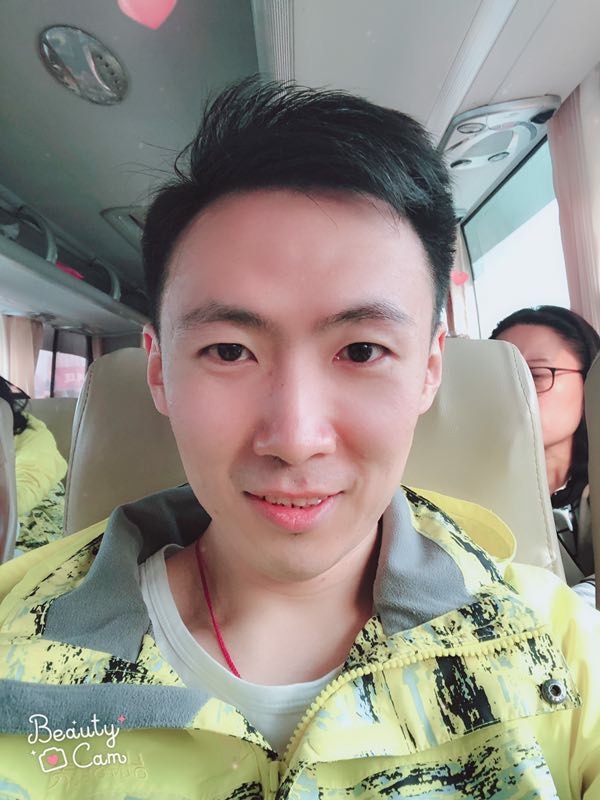 郭白白的第二张照片--乌鲁木齐相亲服务中心