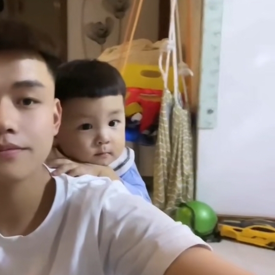 嘻嘻嘻的第一张照片--乌鲁木齐相亲服务中心