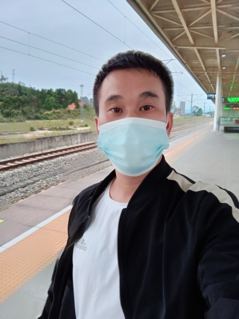 小李的第一张照片--乌鲁木齐相亲服务中心