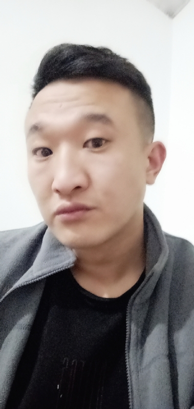 远山的第一张照片--乌鲁木齐相亲服务中心