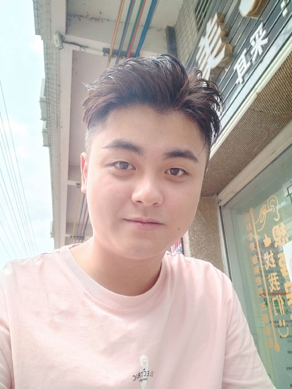 李健诚的第一张照片--乌鲁木齐相亲服务中心