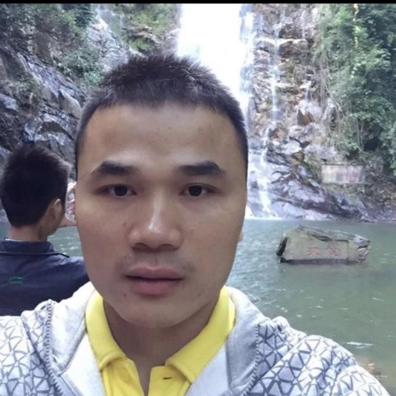 老梁的第一张照片--乌鲁木齐相亲服务中心