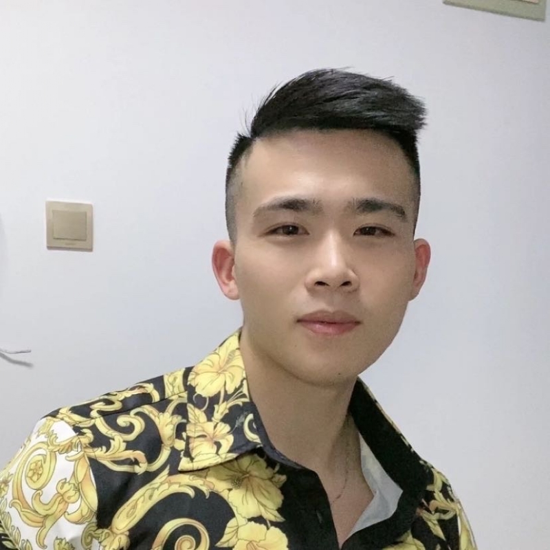 迷彩冲锋衣的第一张照片--乌鲁木齐相亲服务中心