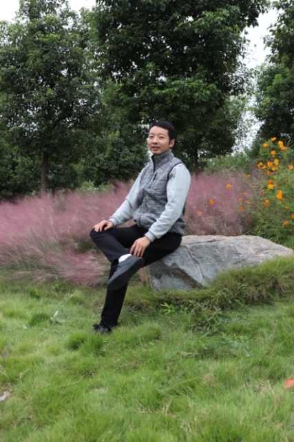 严小木的第一张照片--乌鲁木齐相亲服务中心