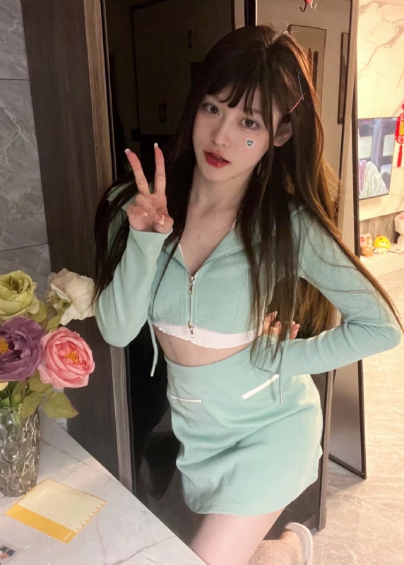 丹Dan的第一张照片--乌鲁木齐相亲服务中心
