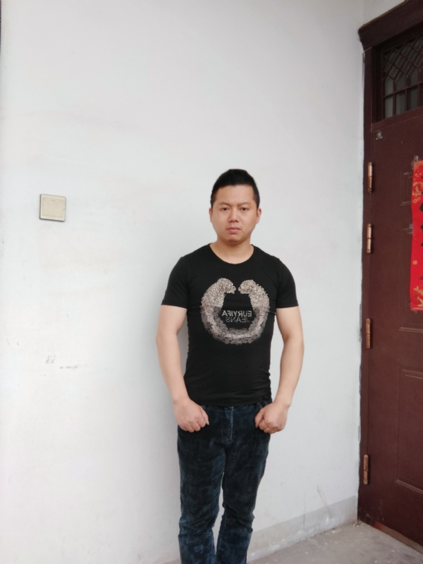 萧萧的第一张照片--乌鲁木齐相亲服务中心