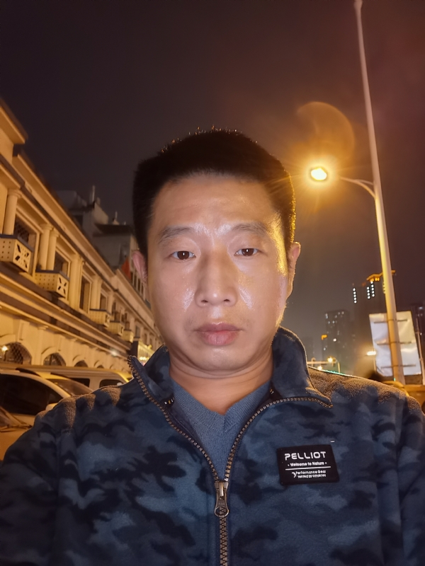 偷偷说的第二张照片--乌鲁木齐相亲服务中心