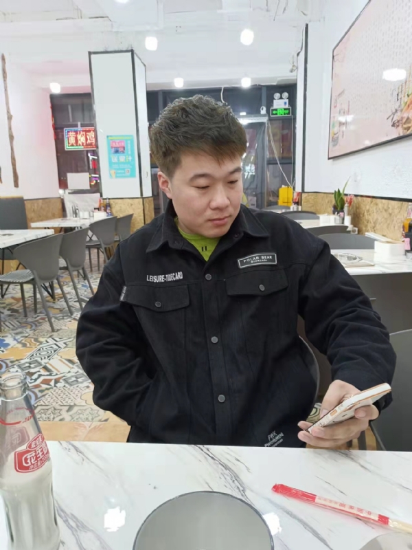 HF的第一张照片--乌鲁木齐相亲服务中心