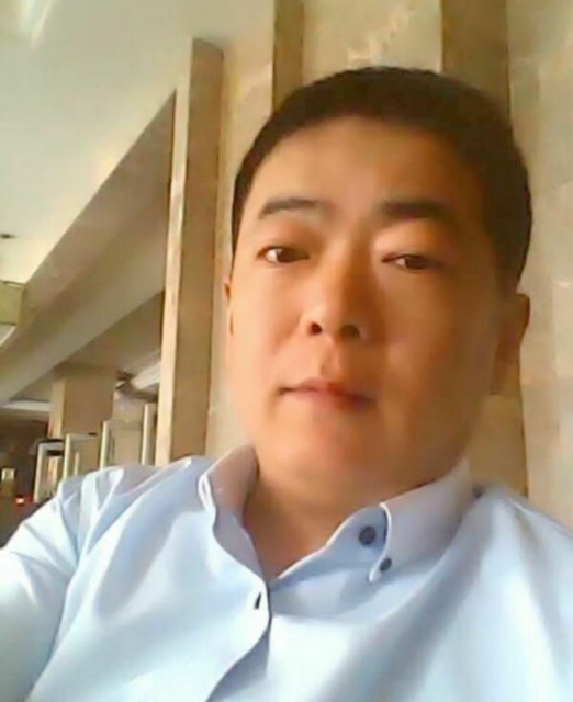 落叶随风的第一张照片--乌鲁木齐相亲服务中心