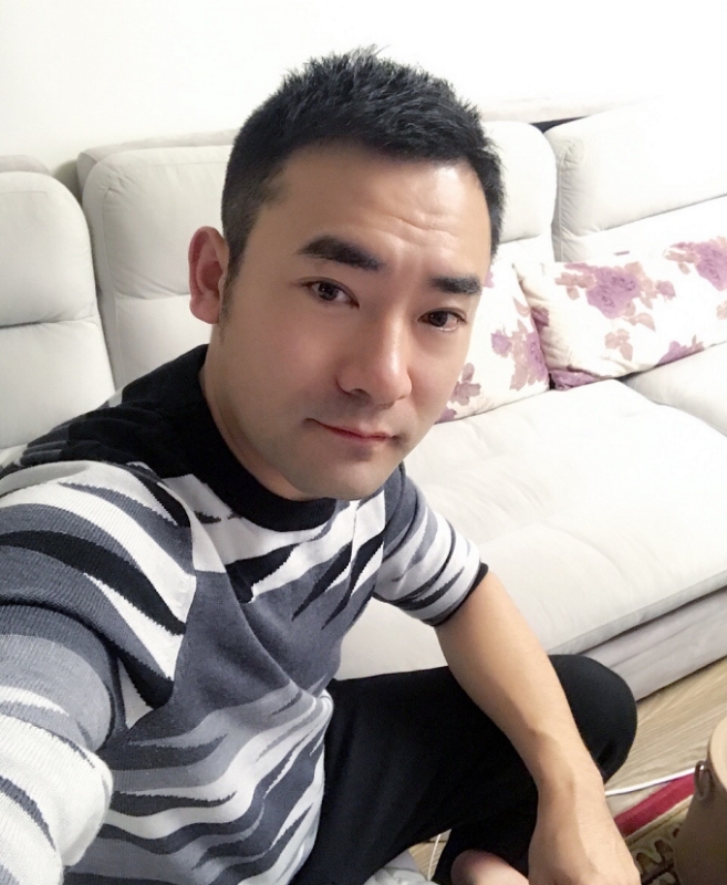 随风的第一张照片--乌鲁木齐相亲服务中心