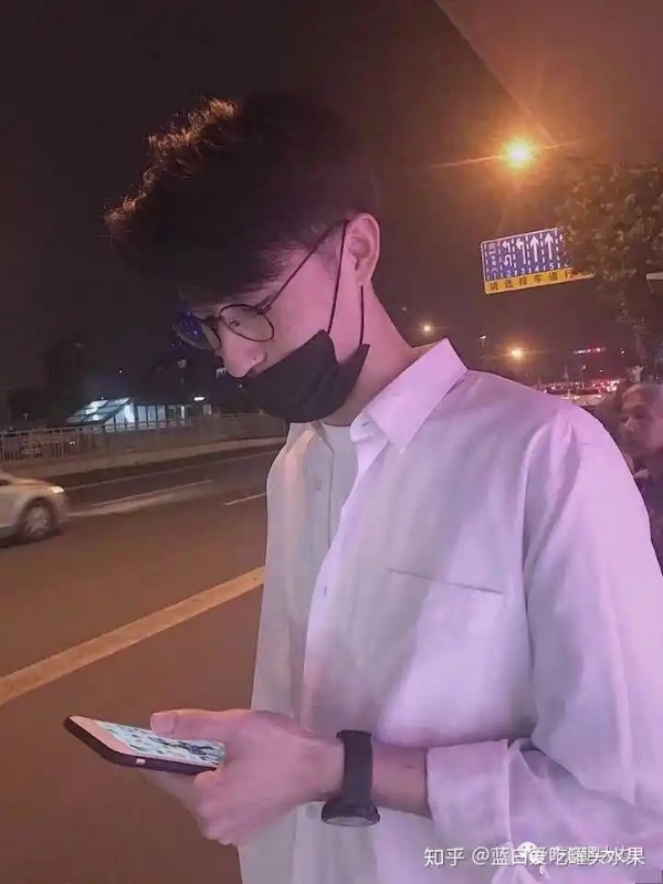 情圣的第一张照片--乌鲁木齐相亲服务中心