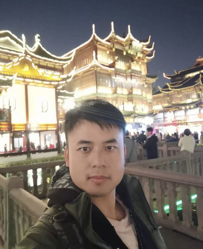 何先生he的第一张照片--乌鲁木齐相亲服务中心
