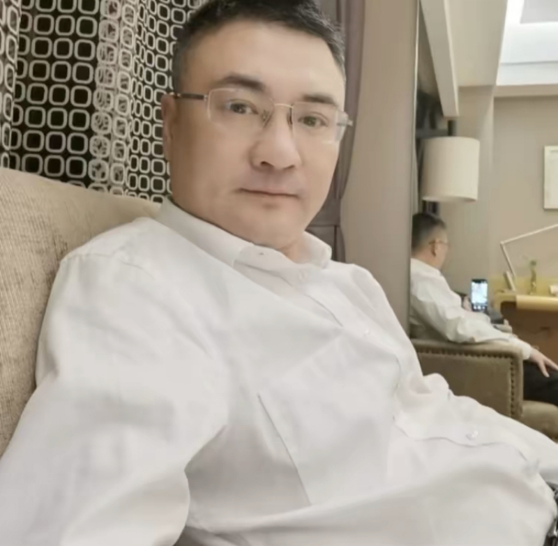 追逐的第二张照片--乌鲁木齐相亲服务中心